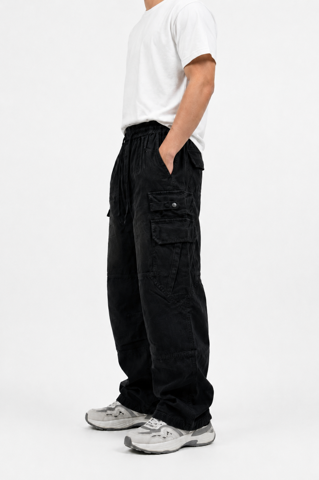 Urban Cargo Relaxed Pants – W005